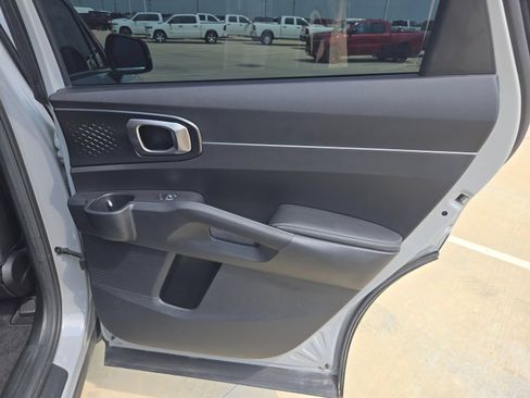 Used 2024 Kia Sorento EX w/ Panoramic Sunroof Package FWD image 24