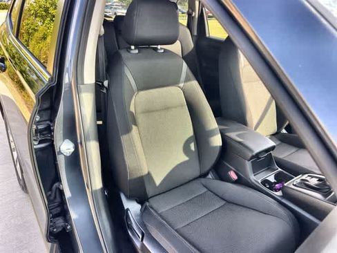 Used 2025 Honda CR-V EX image 12