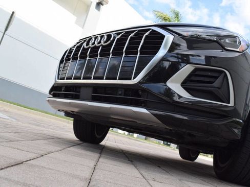 Used 2022 Audi Q3 2.0T Premium w/ Convenience Package AWD/4WD image 12
