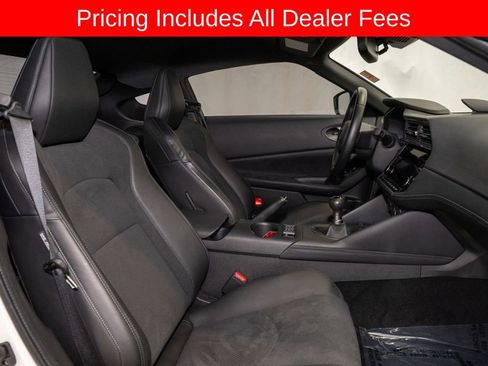 Used 2025 Nissan Z Performance w/ Floor Mat Package RWD image 10