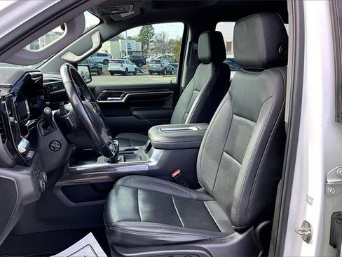 Used 2022 Chevrolet Silverado 1500 LTZ w/ Technology Package image 18