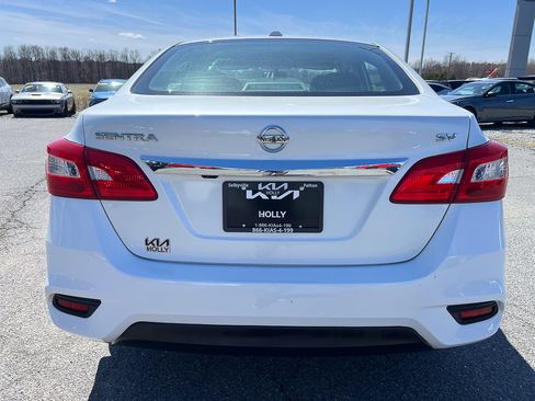 Used 2017 Nissan Sentra SV image 4