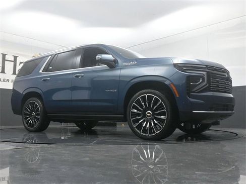 New 2026 Chevrolet Tahoe High Country w/ LPO, Illumination Package image 2