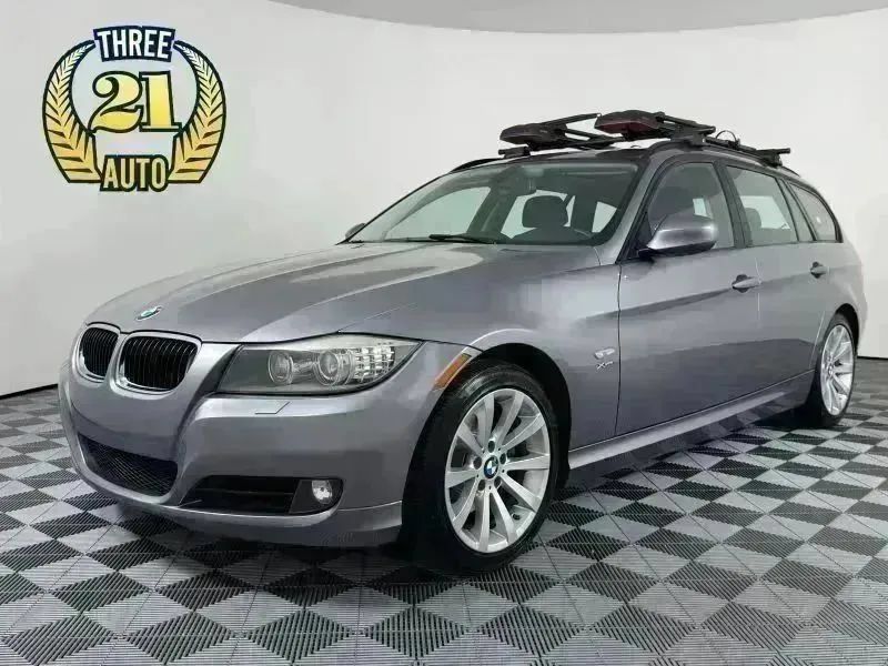 Used 2011 BMW 328i xDrive Wagon AWD/4WD image 1