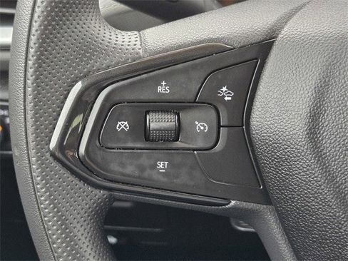 Used 2021 Chevrolet TrailBlazer LS image 19