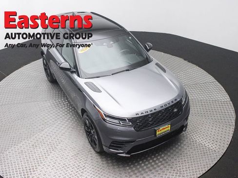 Used 2023 Land Rover Range Rover Velar R-Dynamic S image 3