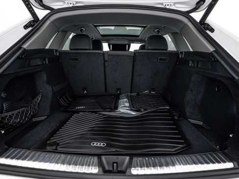 Used 2025 Audi Q5 Premium w/ Convenience Package AWD/4WD image 19