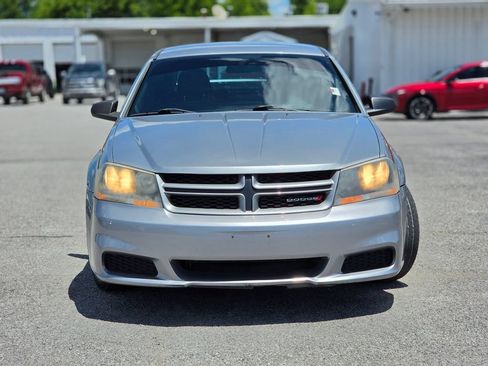 Used 2014 Dodge Avenger SE w/ Rallye Appearance Group FWD image 2