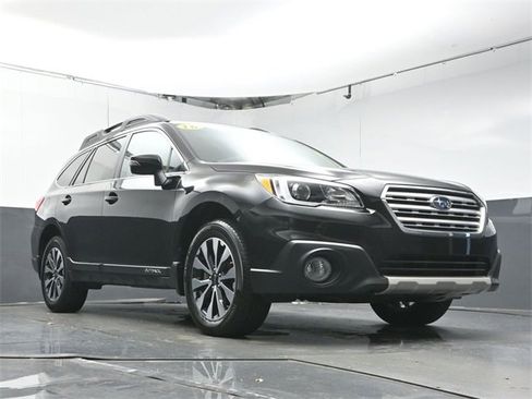 Used 2016 Subaru Outback 3.6R Limited image 35