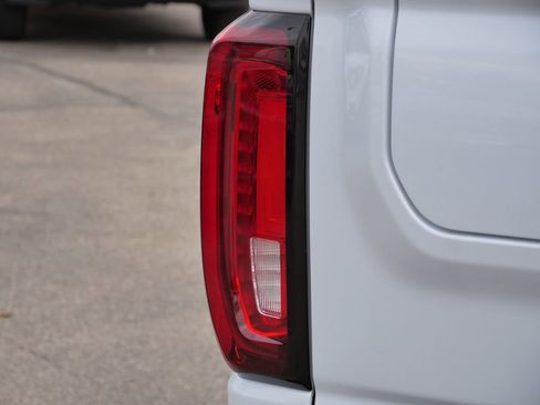 New 2026 GMC Sierra 1500 SLT w/ SLT Premium Plus Package image 11