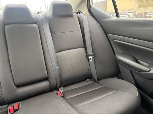 Used 2025 Nissan Altima 2.5 SV FWD image 37