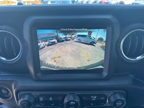 Used 2021 Jeep Wrangler Unlimited Rubicon 4xe w/ Steel Bumper Group image 25