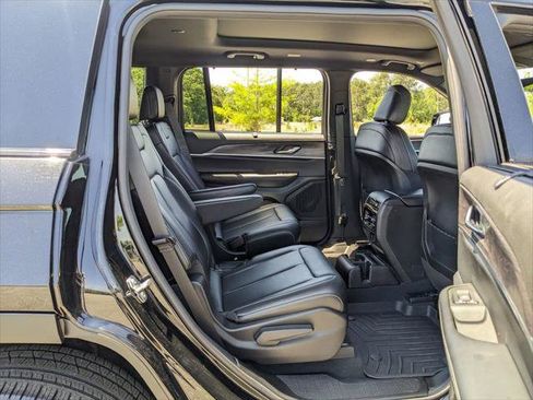 Certified 2025 Jeep Grand Cherokee L Limited w/ Luxury Tech Group II RWD image 51
