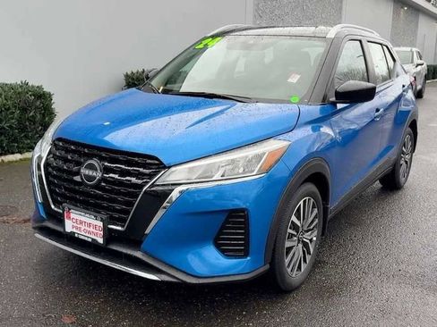Certified 2024 Nissan Kicks SV image 3