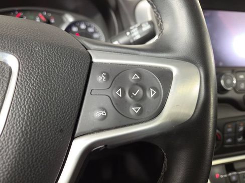 Used 2024 GMC Terrain SLT AWD/4WD image 23