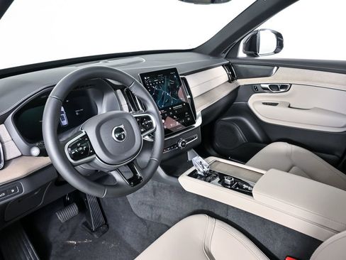 New 2026 Volvo XC90 T8 Plus w/ Protection Package AWD/4WD image 4