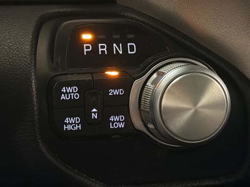 Used 2022 RAM 1500 Laramie w/ Trailer Tow Group AWD/4WD image 17