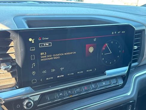 Used 2024 GMC Sierra 1500 SLT image 17