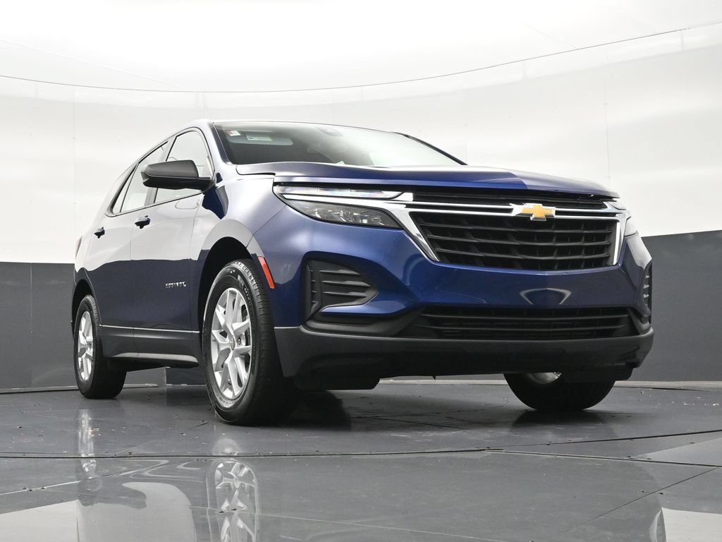 Used 2023 Chevrolet Equinox LS FWD image 24