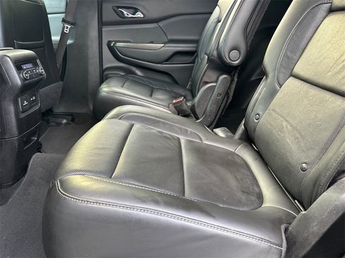 Used 2020 GMC Acadia SLT image 21