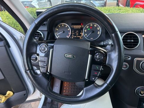 Used 2016 Land Rover LR4 HSE image 7