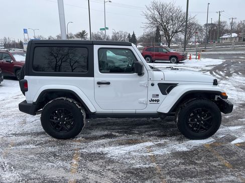 Used 2023 Jeep Wrangler Sport S image 4