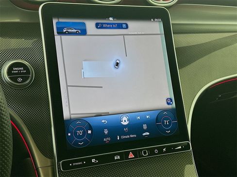 Used 2025 Mercedes-Benz GLC 300 4MATIC image 19