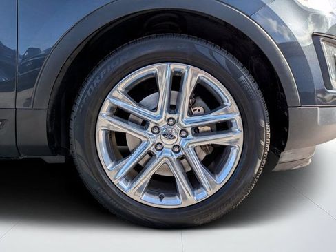 Used 2017 Ford Explorer Limited FWD image 10