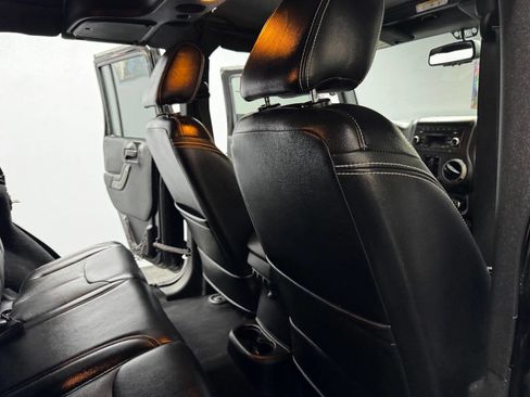 Used 2015 Jeep Wrangler Unlimited Sport w/ Quick Order Package 24S image 38