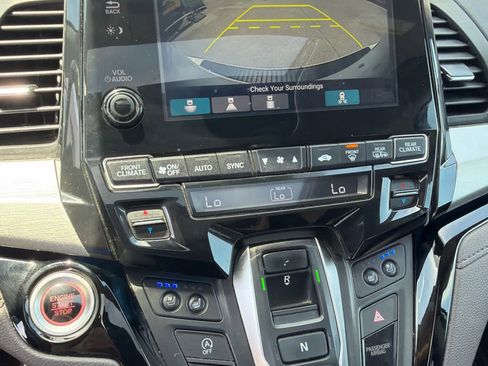 Used 2019 Honda Odyssey Elite image 16