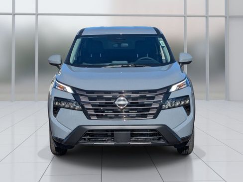 New 2026 Nissan Rogue SV FWD image 8