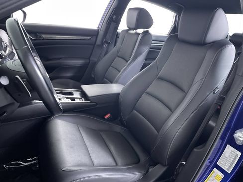 Used 2022 Honda Accord Sport image 12