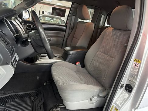 Used 2013 Toyota Tacoma 4x4 Access Cab w/ SR5 Pkg image 10