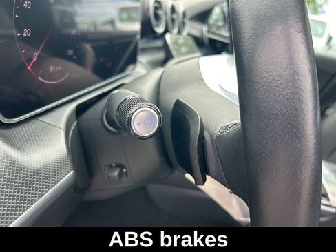 Used 2025 Mercedes-Benz C 300 Sedan image 37