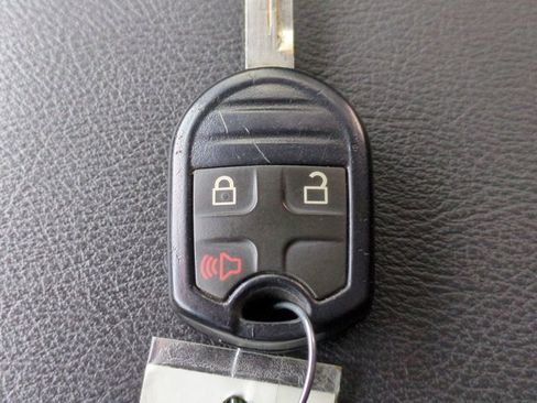 Used 2017 Ford Flex SE image 25