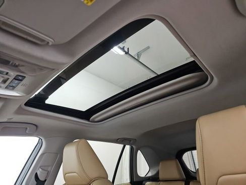 Certified 2023 Toyota RAV4 XLE Premium AWD/4WD image 29