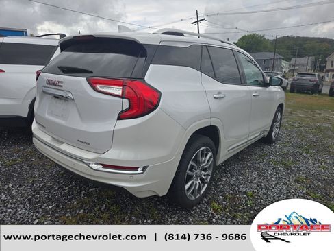 Used 2022 GMC Terrain Denali w/ LPO, Floor Liner Package image 5