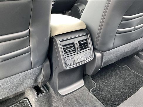 Certified 2026 Subaru Forester Premium AWD/4WD image 24