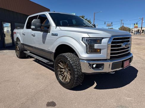Used 2017 Ford F150 XLT w/ Equipment Group 302A Luxury image 8