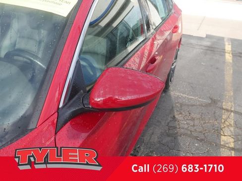 Used 2019 Honda Accord Sport image 11