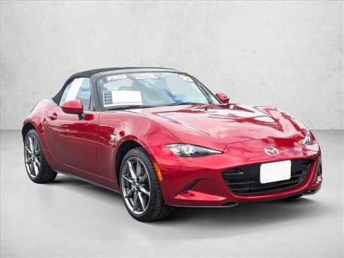 Used 2023 MAZDA MX-5 Miata Grand Touring image 3