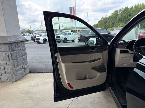 Used 2020 Hyundai Palisade Limited FWD image 21