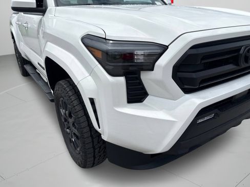 New 2026 Toyota Tacoma SR5 RWD image 32