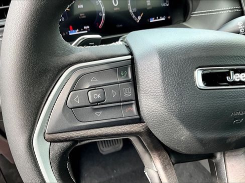 New 2026 Jeep Grand Cherokee L 4WD image 24