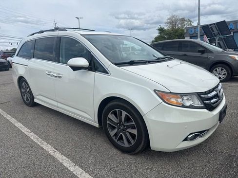 Used 2016 Honda Odyssey Touring image 2