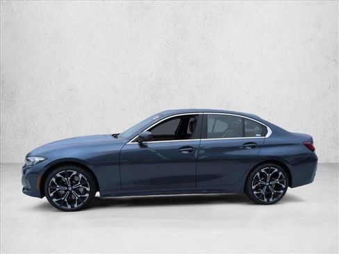 Used 2025 BMW 330i Sedan w/ Convenience Package RWD image 9