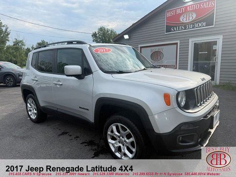 Used 2017 Jeep Renegade Latitude w/ Popular Equipment Group AWD/4WD image 1