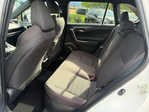 Used 2025 Toyota RAV4 SE AWD/4WD image 20