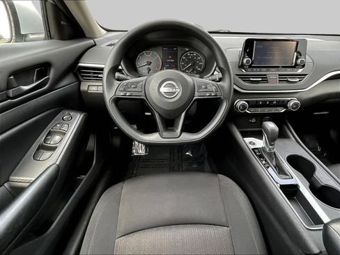 Certified 2023 Nissan Altima 2.5 S FWD image 11