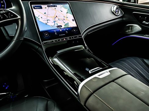 Used 2023 Mercedes-Benz EQS 450+ 4MATIC SUV image 8